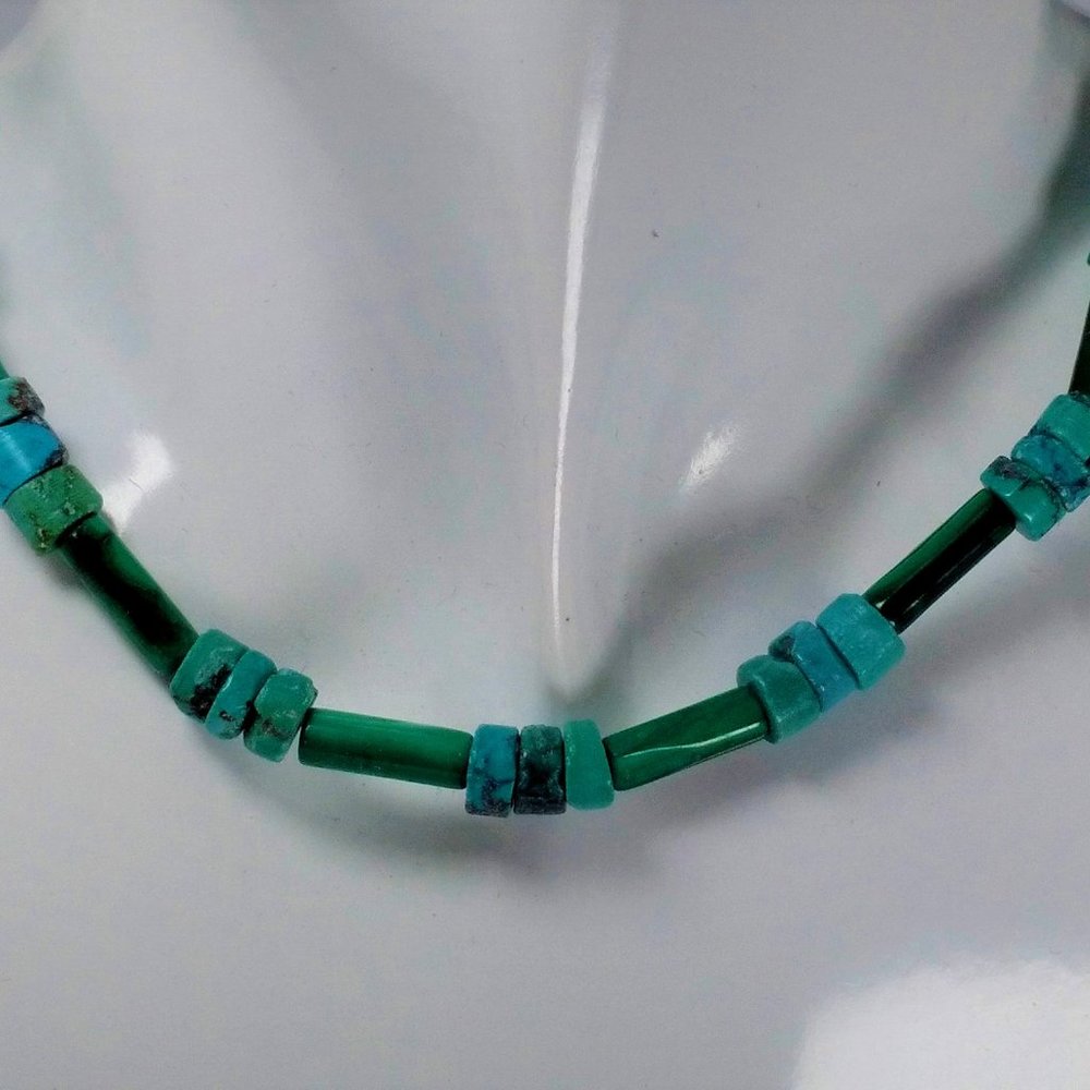 Malachite Bead Necklace 16"